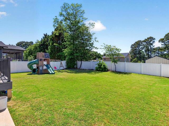 Photo of 20 Village Crest Drive