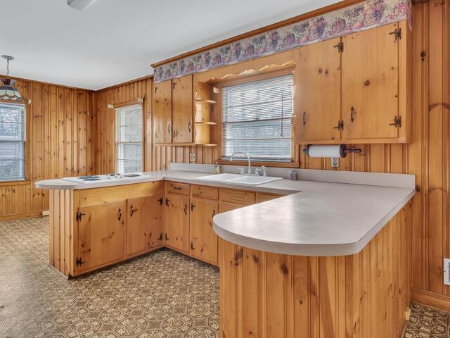 Photo of 8819 White Horse Road