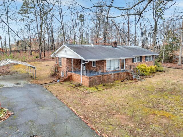 Photo of 8819 White Horse Road