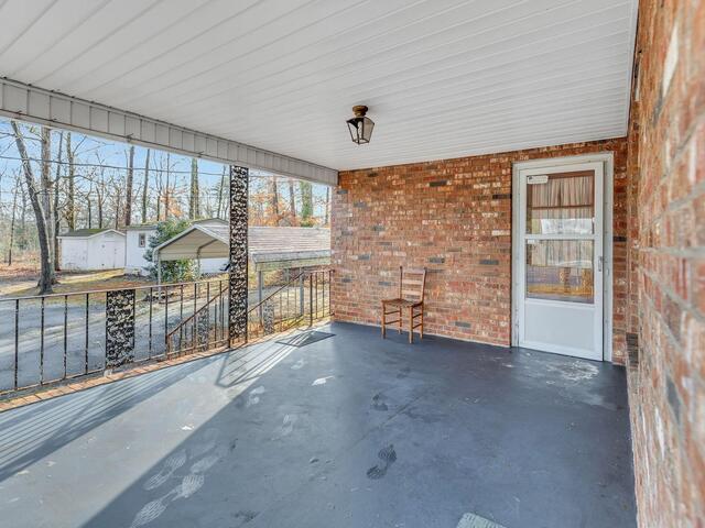 Photo of 8819 White Horse Road