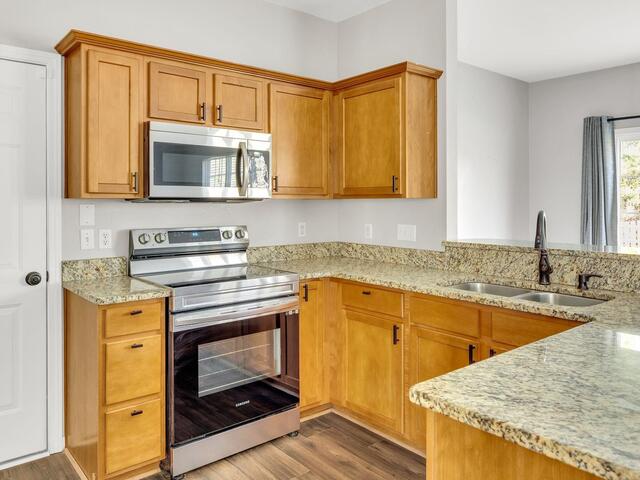 Photo of 325 Stillwater Court