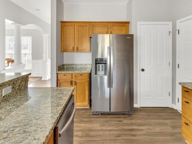 Photo of 325 Stillwater Court