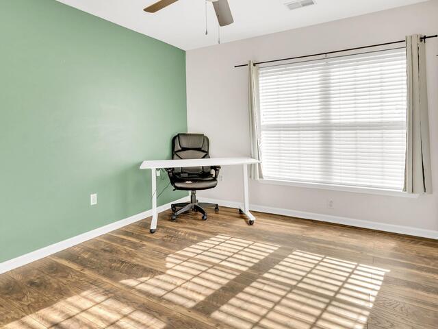 Photo of 325 Stillwater Court