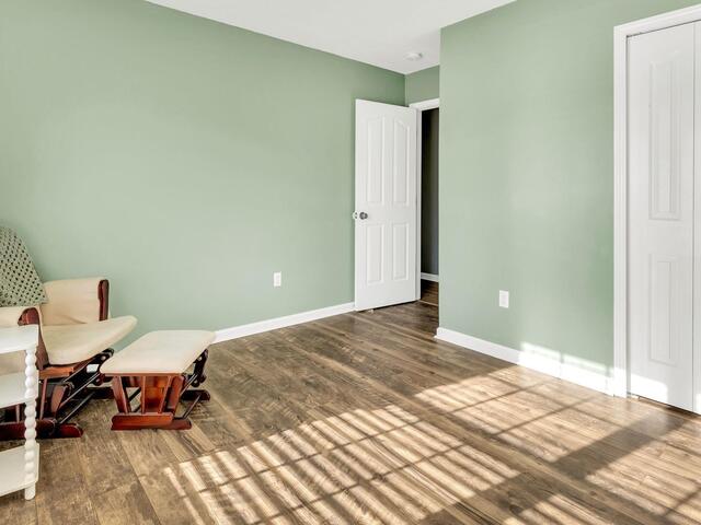 Photo of 325 Stillwater Court