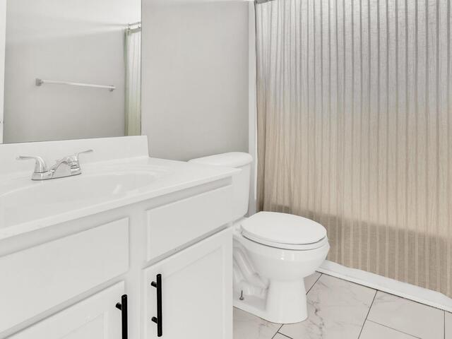 Photo of 325 Stillwater Court