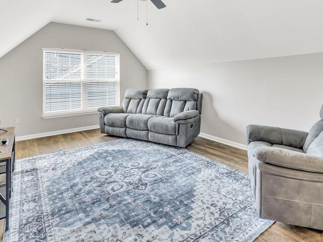 Photo of 325 Stillwater Court