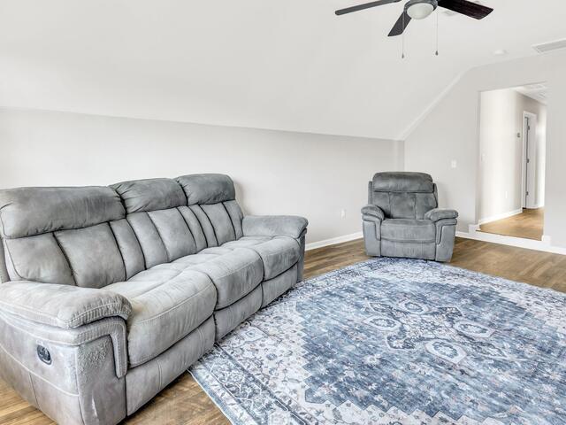 Photo of 325 Stillwater Court