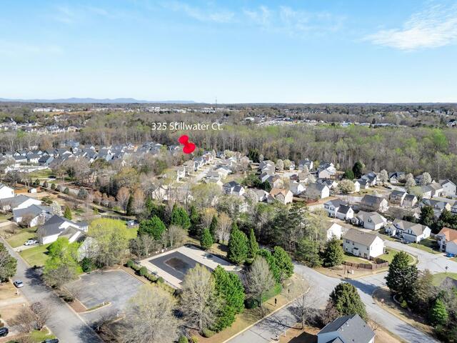 Photo of 325 Stillwater Court