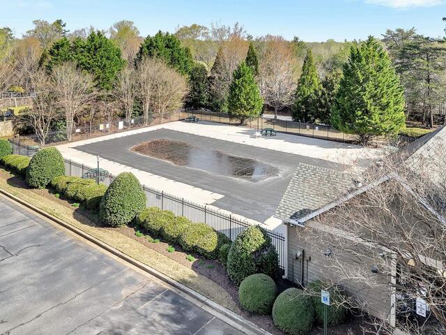 Photo of 325 Stillwater Court