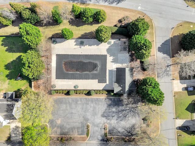 Photo of 325 Stillwater Court