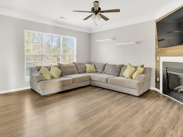 Photo of 325 Stillwater Court