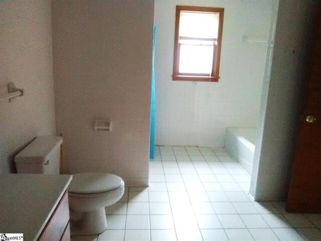 Photo of 1244 E Butler