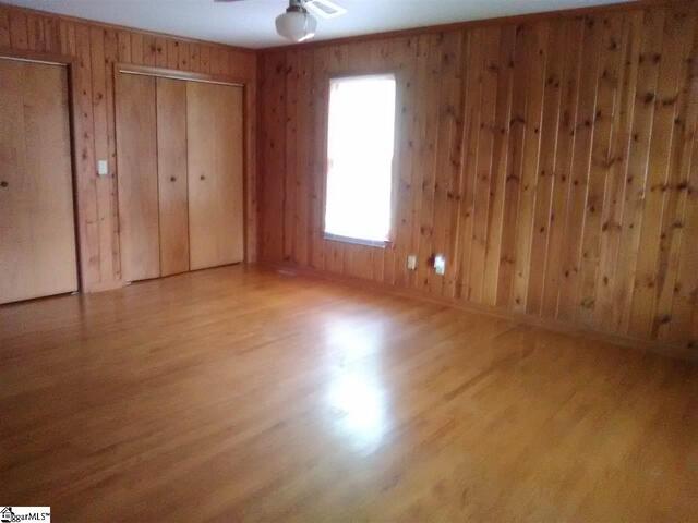 Photo of 1244 E Butler