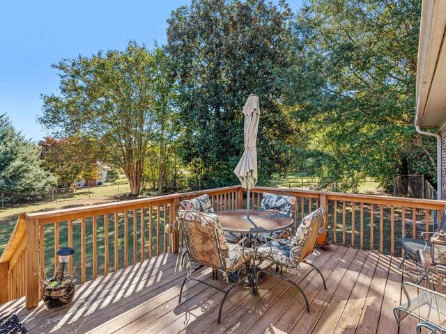 Photo of 616 Heathwood Drive