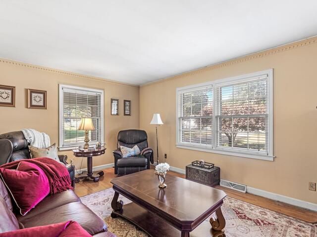 Photo of 616 Heathwood Drive