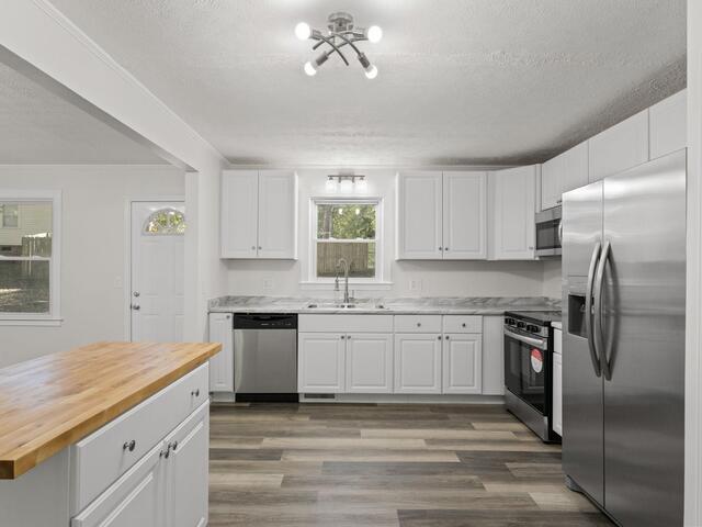 Photo of 210 Pinonwood Drive