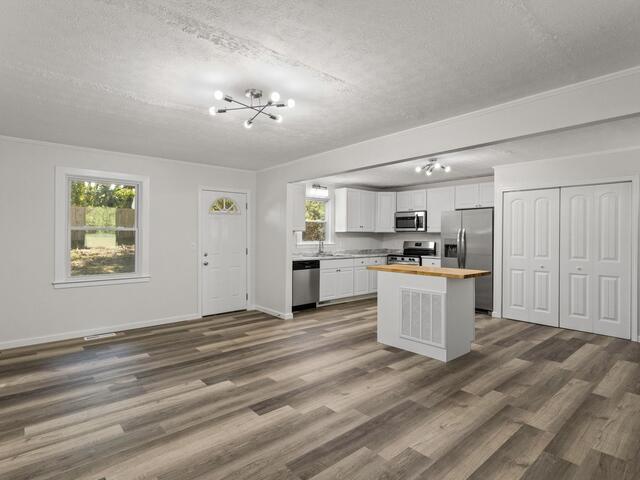 Photo of 210 Pinonwood Drive