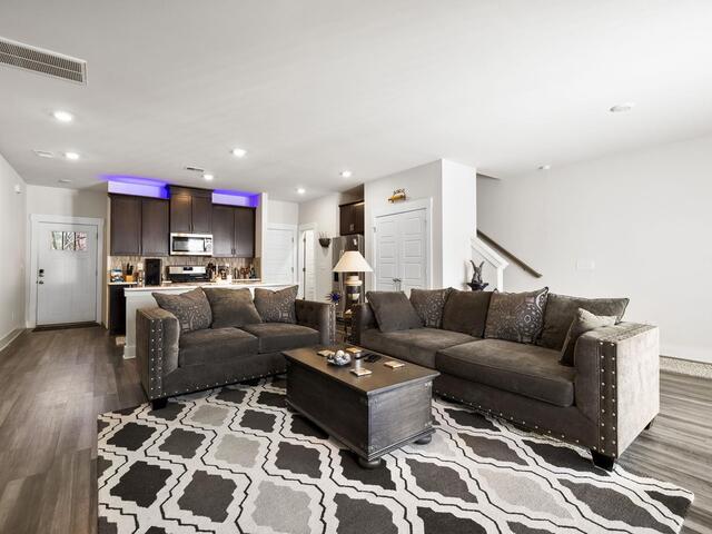 Photo of 24 Bromes Way