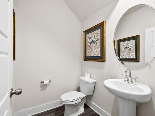 Photo of 24 Bromes Way