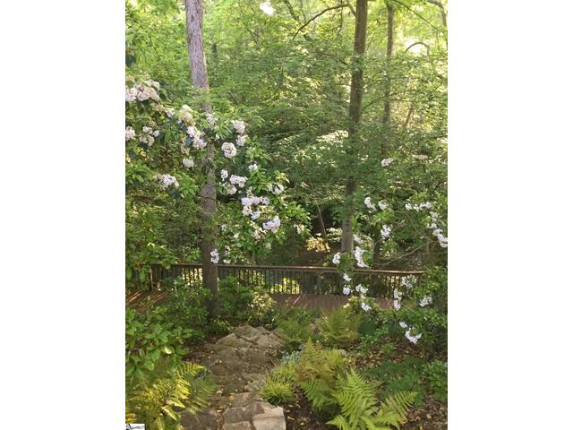 Photo of 104 Laurel Oak Trail