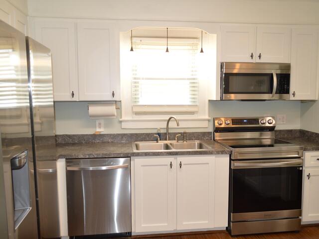 Photo of 207 E Fairview
