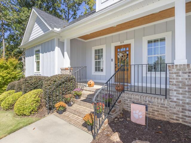 Photo of 324 Bowen Drive