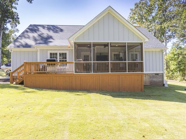 Photo of 324 Bowen Drive