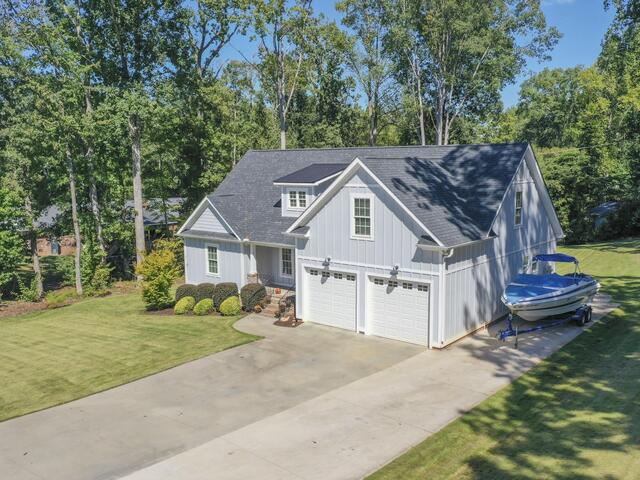 Photo of 324 Bowen Drive
