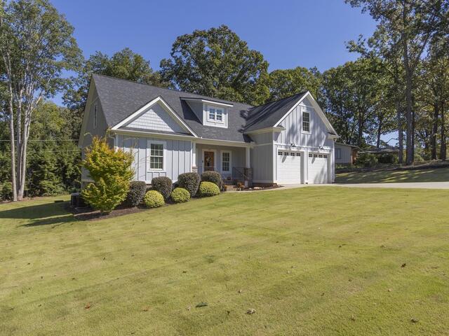 Photo of 324 Bowen Drive