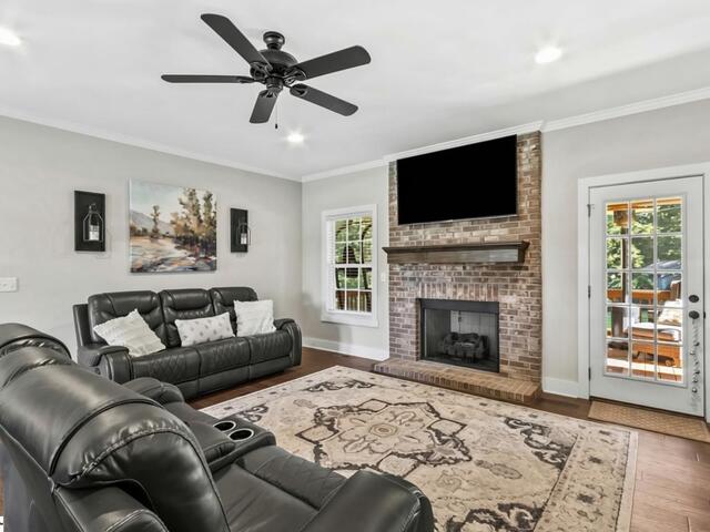 Photo of 324 Bowen Drive
