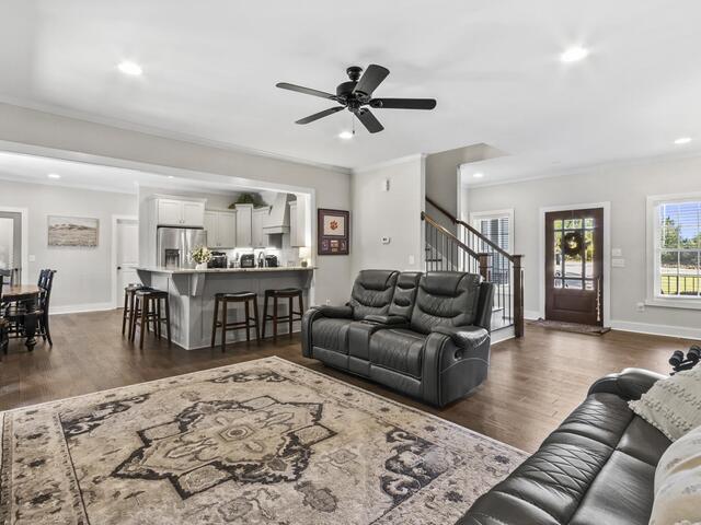 Photo of 324 Bowen Drive
