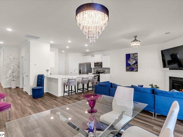 Photo of 505 Barbican Place