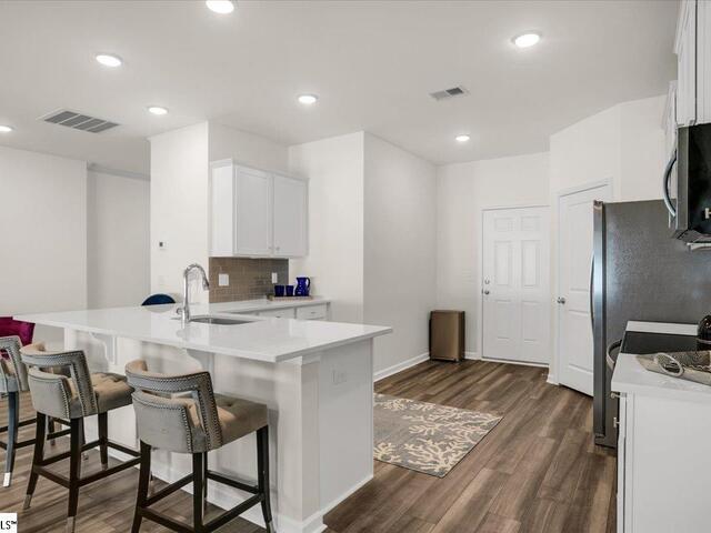 Photo of 505 Barbican Place