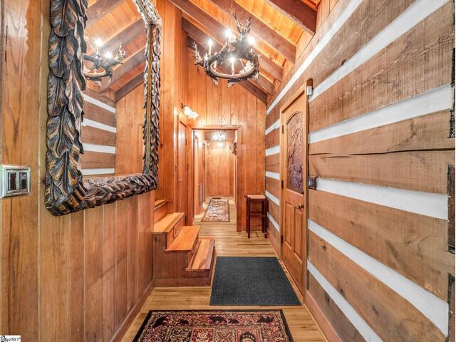 Photo of 980 Mountain Forest Drive