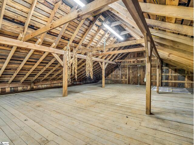 Photo of 980 Mountain Forest Drive