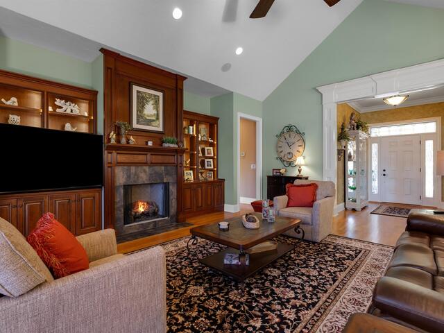 Photo of 802 Clifton Court