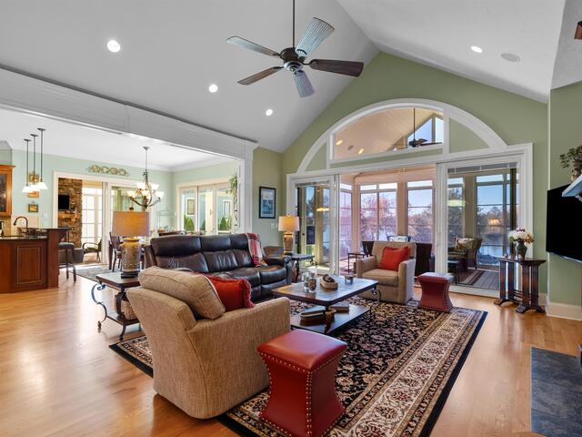 Photo of 802 Clifton Court