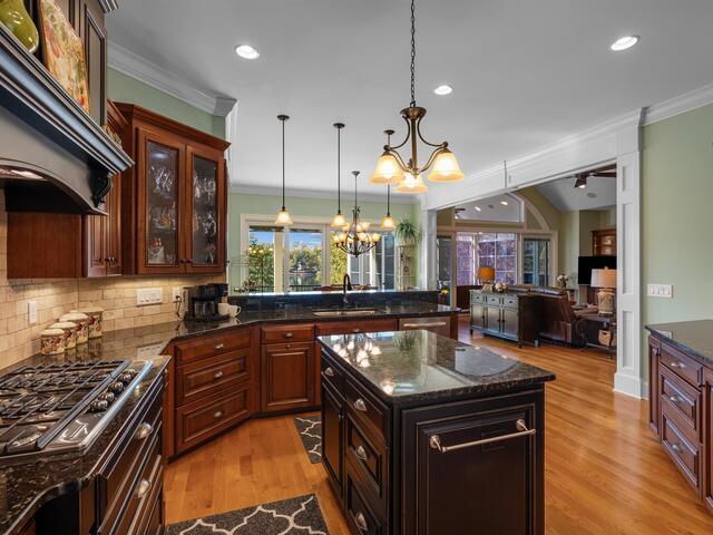 Photo of 802 Clifton Court