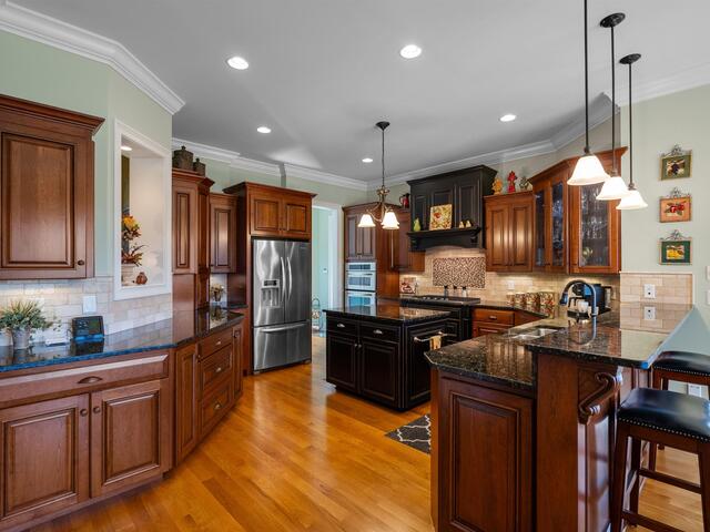 Photo of 802 Clifton Court