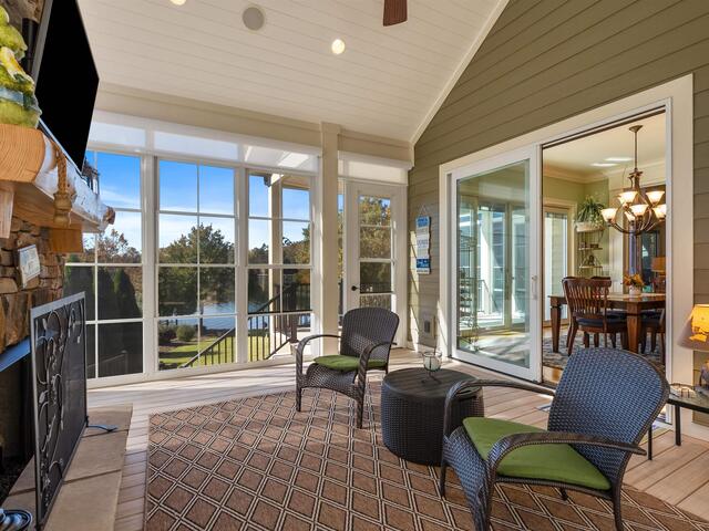 Photo of 802 Clifton Court