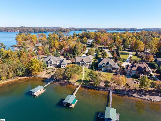 Photo of 802 Clifton Court