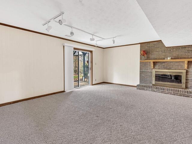 Photo of 320 Longview Terrace