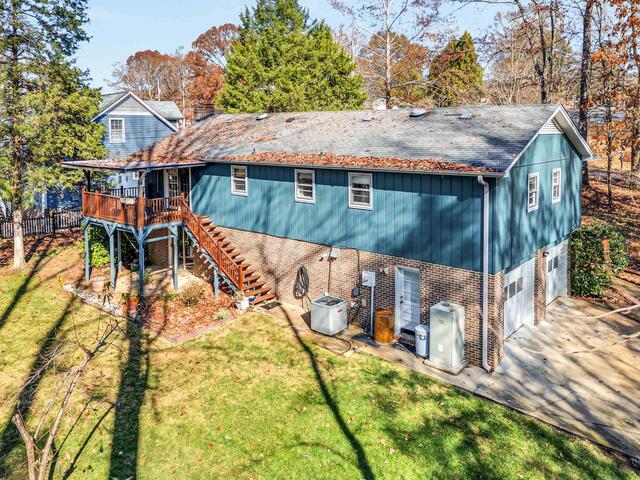 Photo of 320 Longview Terrace