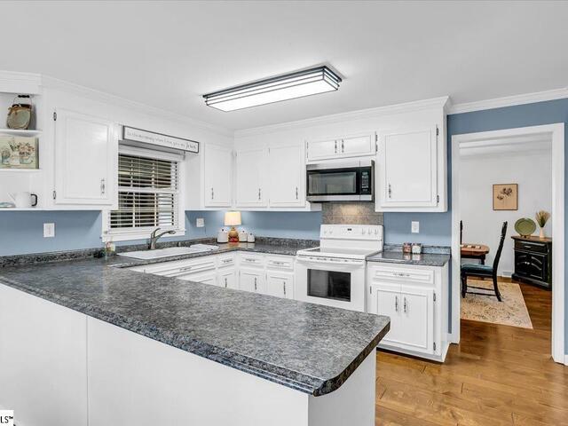 Photo of 102 Del Riso Circle