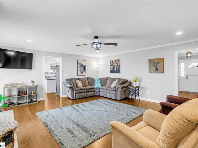 Photo of 102 Del Riso Circle