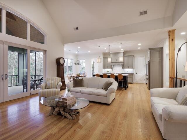 Photo of 210 Thompson Road