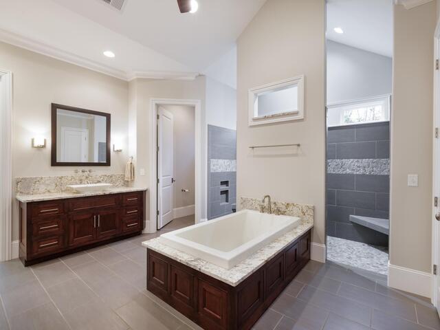 Photo of 210 Thompson Road