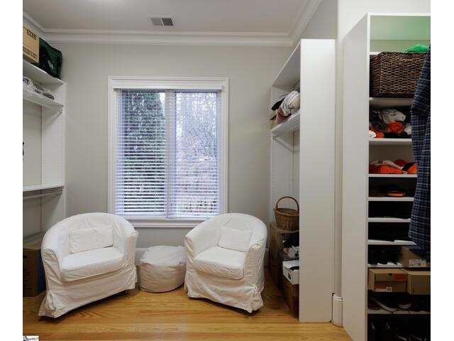 Photo of 210 Thompson Road