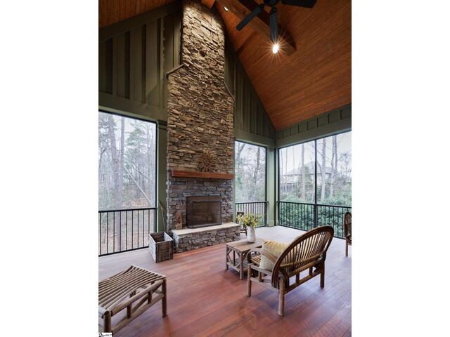 Photo of 210 Thompson Road