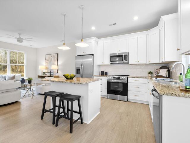 Photo of 1650 Clement Road